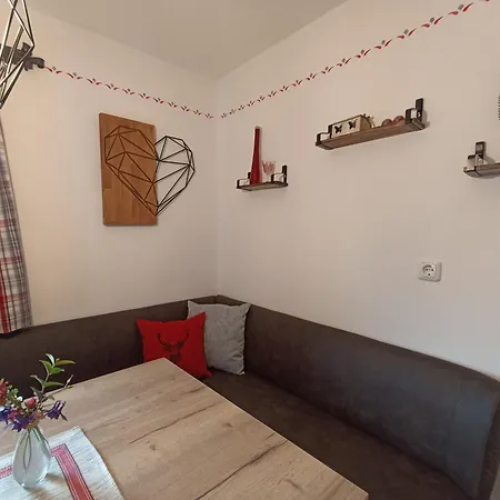 Kamml Apartment *